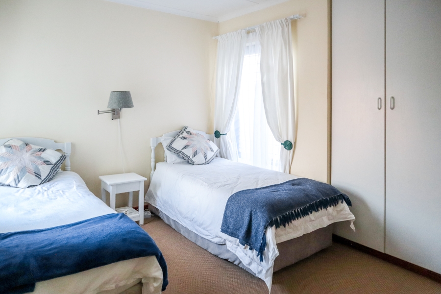 3 Bedroom Property for Sale in The Island Western Cape